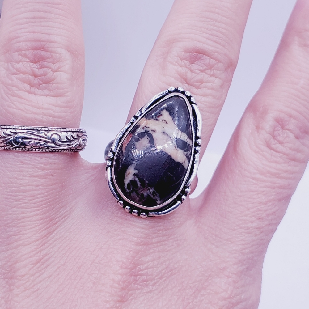 Genuine Pear Bezel Set White Buffalo Turquoise 925 Sterling Silver Vintage Ring - Picture 6 of 7